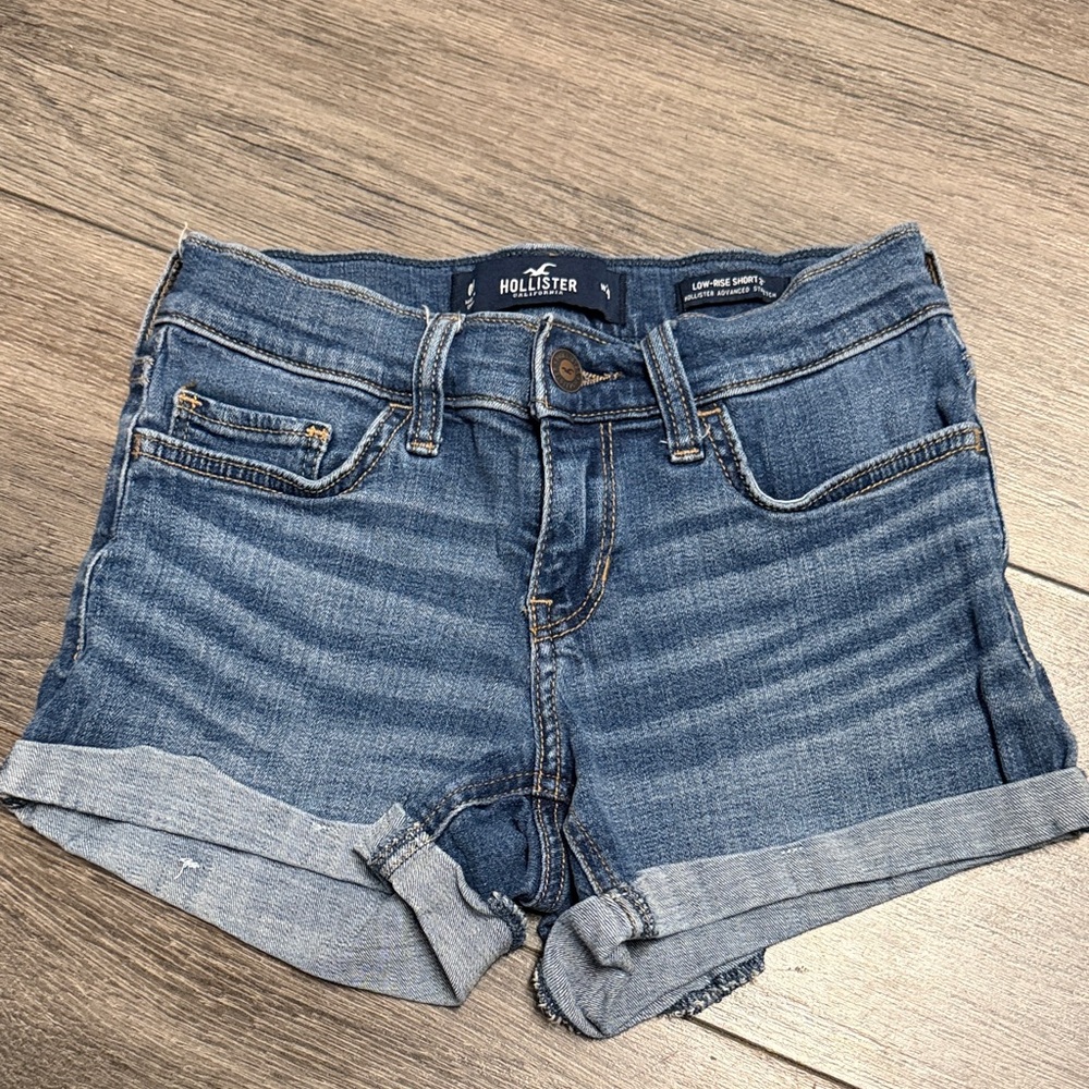 Hollister Rolled Hem Low-Rise Denim Shorts - Medium Blue